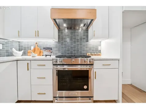 17253 SW Rivendell Drive Portland OR 97224