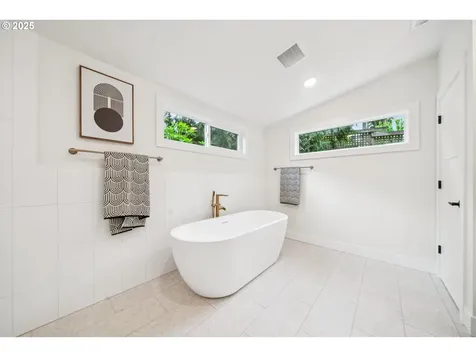 17253 SW Rivendell Drive Portland OR 97224