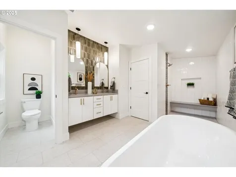 17253 SW Rivendell Drive Portland OR 97224