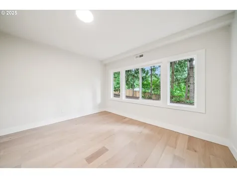 17253 SW Rivendell Drive Portland OR 97224