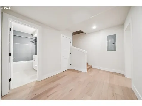 17253 SW Rivendell Drive Portland OR 97224