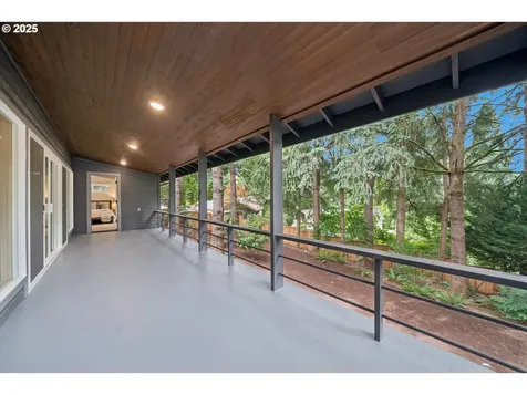 17253 SW Rivendell Drive Portland OR 97224