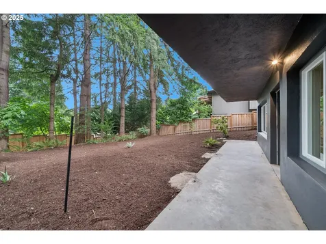 17253 SW Rivendell Drive Portland OR 97224