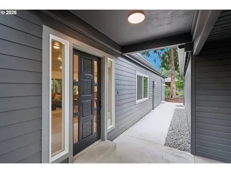 17253 SW Rivendell Drive Portland OR 97224