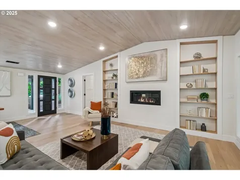 17253 SW Rivendell Drive Portland OR 97224