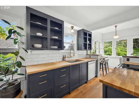 4210 NE 65th Avenue Portland OR 97218