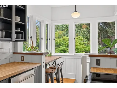 4210 NE 65th Avenue Portland OR 97218
