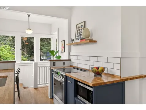 4210 NE 65th Avenue Portland OR 97218