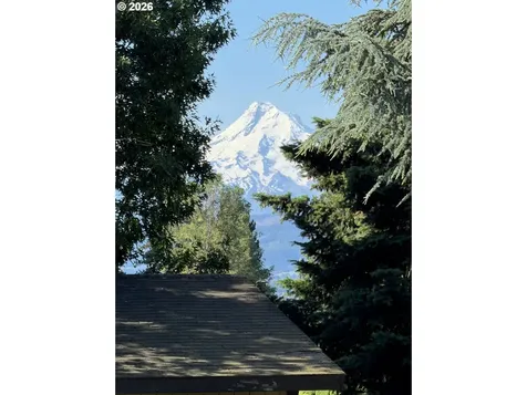1114 Neal Road White Salmon WA 98672