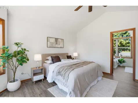 1114 Neal Road White Salmon WA 98672