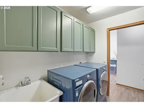 1114 Neal Road White Salmon WA 98672