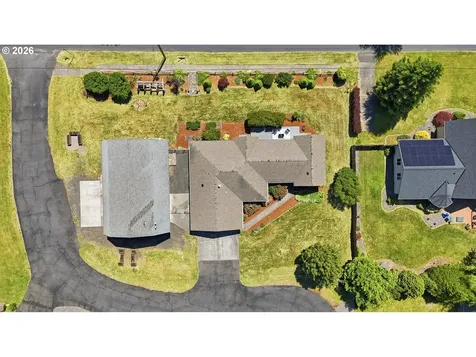 1114 Neal Road White Salmon WA 98672