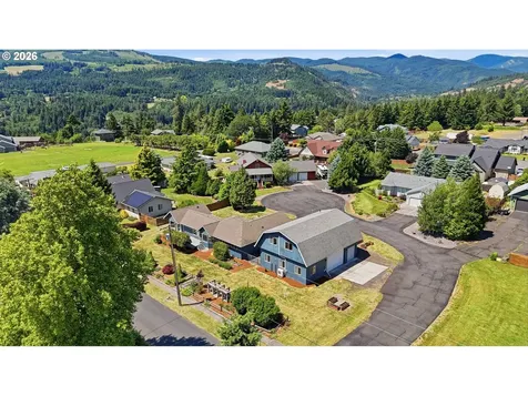 1114 Neal Road White Salmon WA 98672
