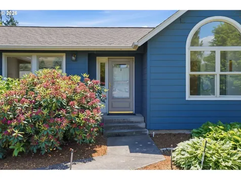 1114 Neal Road White Salmon WA 98672
