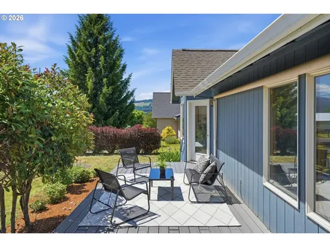 1114 Neal Road White Salmon WA 98672