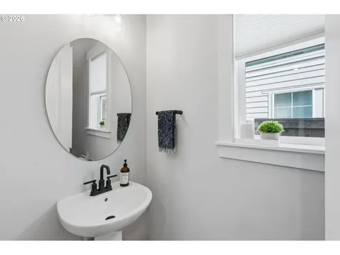 6837 SE Provence Street Hillsboro OR 97123