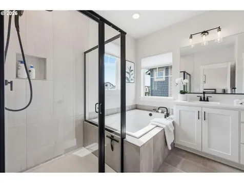 6837 SE Provence Street Hillsboro OR 97123