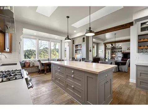 2764 E 40th Avenue Eugene OR 97405