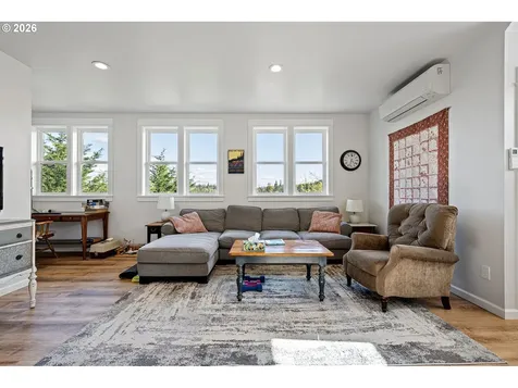 2764 E 40th Avenue Eugene OR 97405