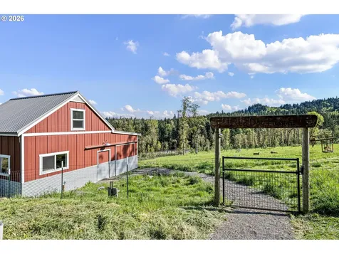 2764 E 40th Avenue Eugene OR 97405
