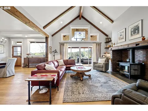2764 E 40th Avenue Eugene OR 97405