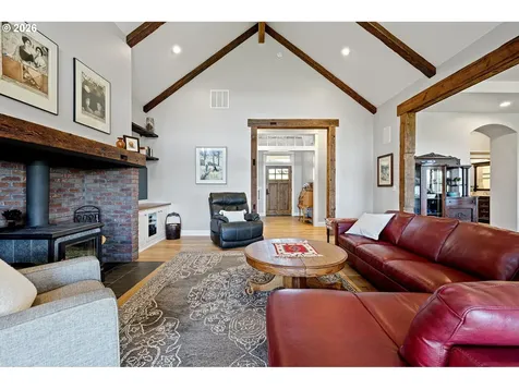 2764 E 40th Avenue Eugene OR 97405