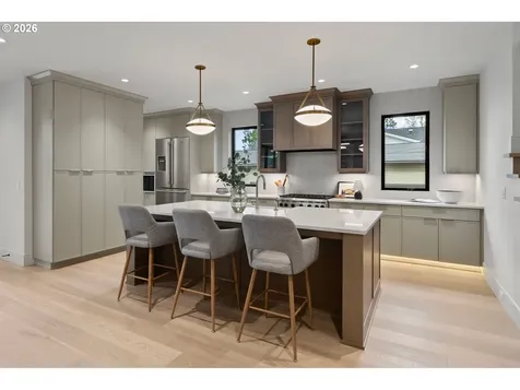 530 8th Street Lake Oswego OR 97034