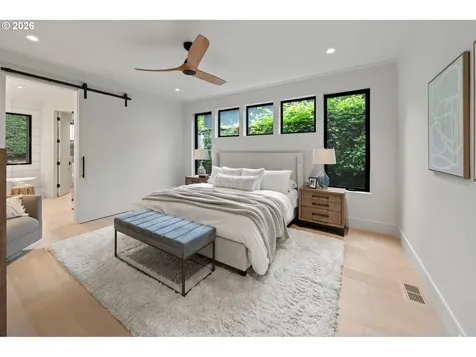 530 8th Street Lake Oswego OR 97034