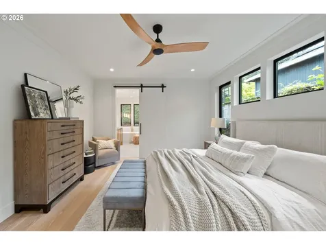 530 8th Street Lake Oswego OR 97034