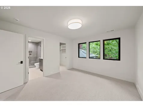 530 8th Street Lake Oswego OR 97034