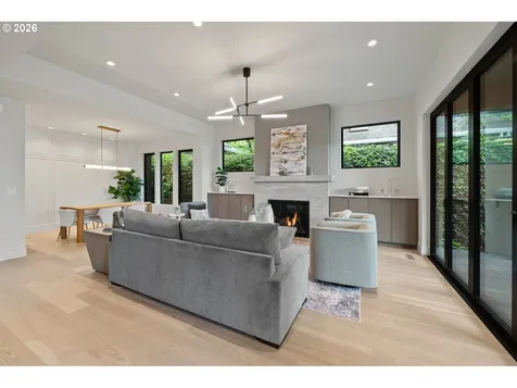 530 8th Street Lake Oswego OR 97034