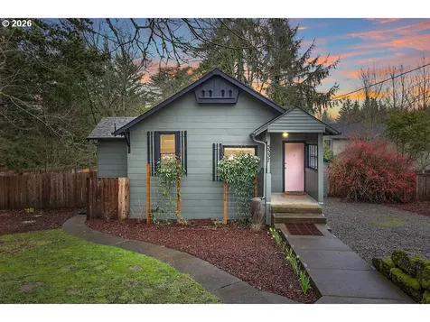 5537 SW Florida Street Portland OR 97219