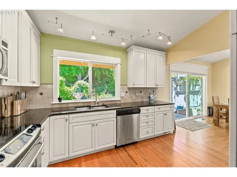 1116 Woodwillow Drive Roseburg OR 97471
