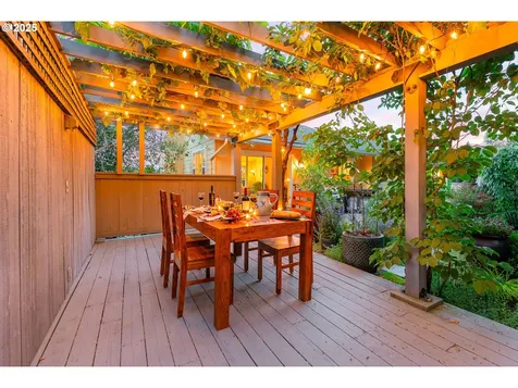 1116 Woodwillow Drive Roseburg OR 97471