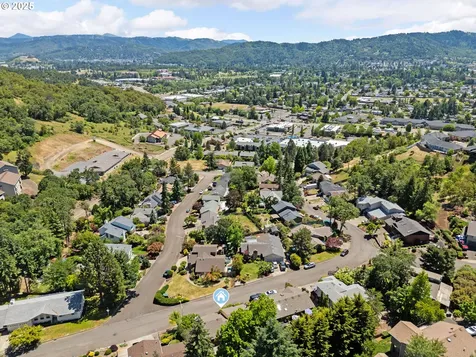 1116 Woodwillow Drive Roseburg OR 97471