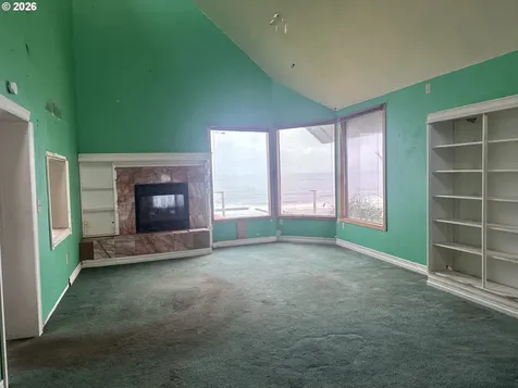 2545 SW Anchor Avenue Lincoln City OR 97367