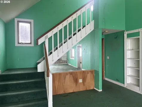 2545 SW Anchor Avenue Lincoln City OR 97367