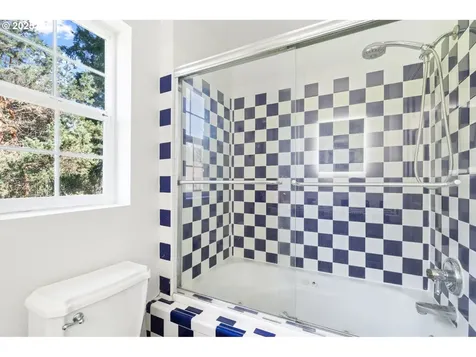 11519 NE Mead Road Vancouver WA 98682