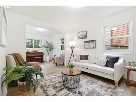 4124 SE Ash Street Portland OR 97214