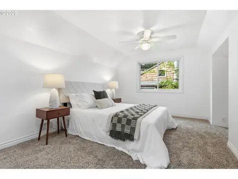 4124 SE Ash Street Portland OR 97214