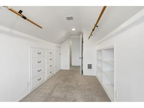 4124 SE Ash Street Portland OR 97214