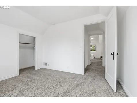 4124 SE Ash Street Portland OR 97214