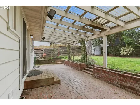 4124 SE Ash Street Portland OR 97214