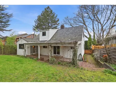 4124 SE Ash Street Portland OR 97214