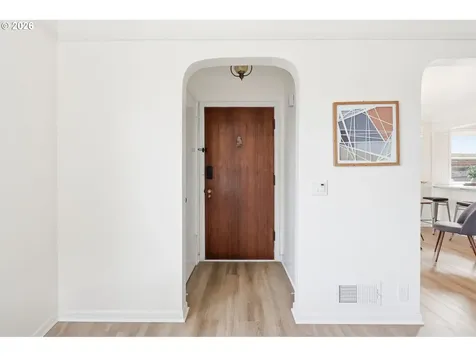 4124 SE Ash Street Portland OR 97214