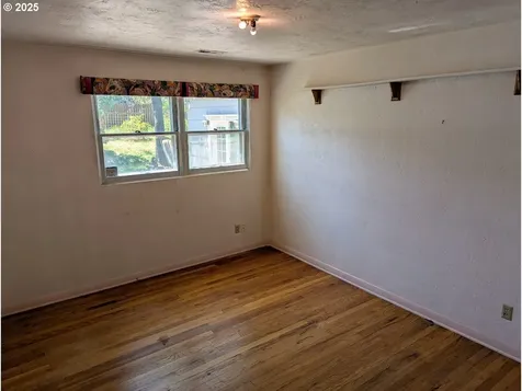 1891 Linnell Avenue Roseburg OR 97471