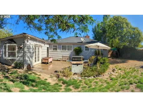 1891 Linnell Avenue Roseburg OR 97471