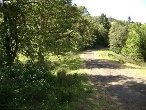 0 Newton Creek Road Roseburg OR 97470