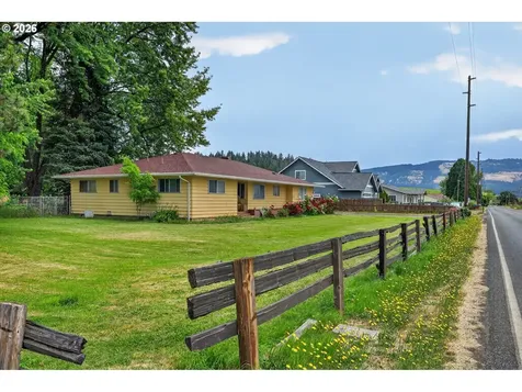 3610 Chevron Drive Hood River OR 97031