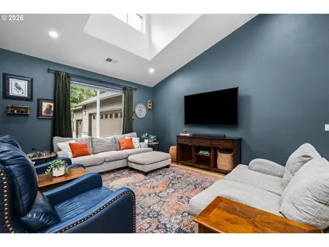 45542 S Gate Creek Road Vida OR 97488